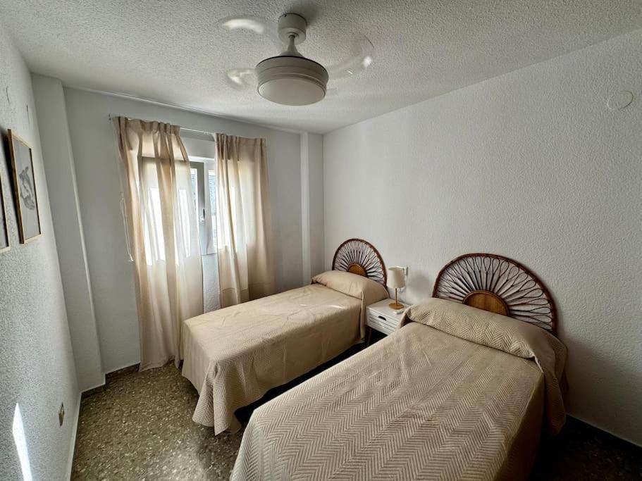 Apartamento Relax En Playa De L'Ahuir Gandia Playa de Gandía Exterior foto